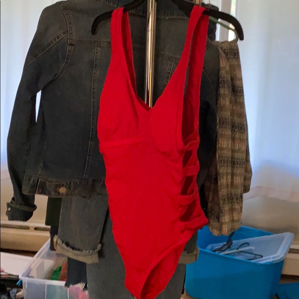 One piece suit
